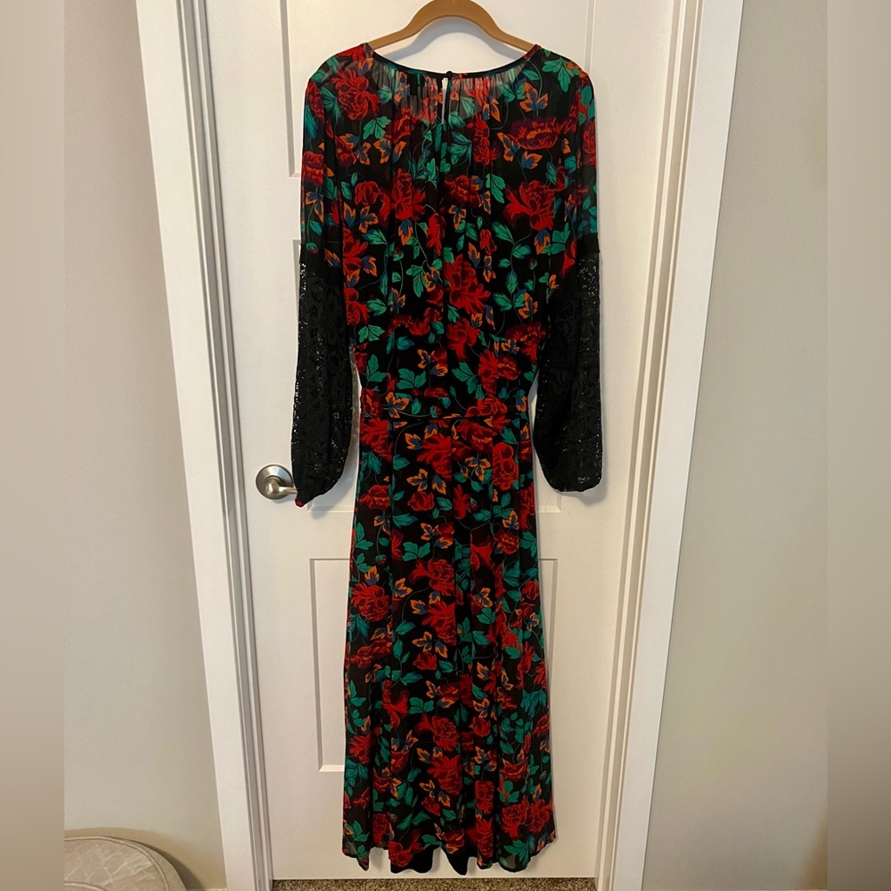 Colorful torrid dress with lace sleeves and slip
